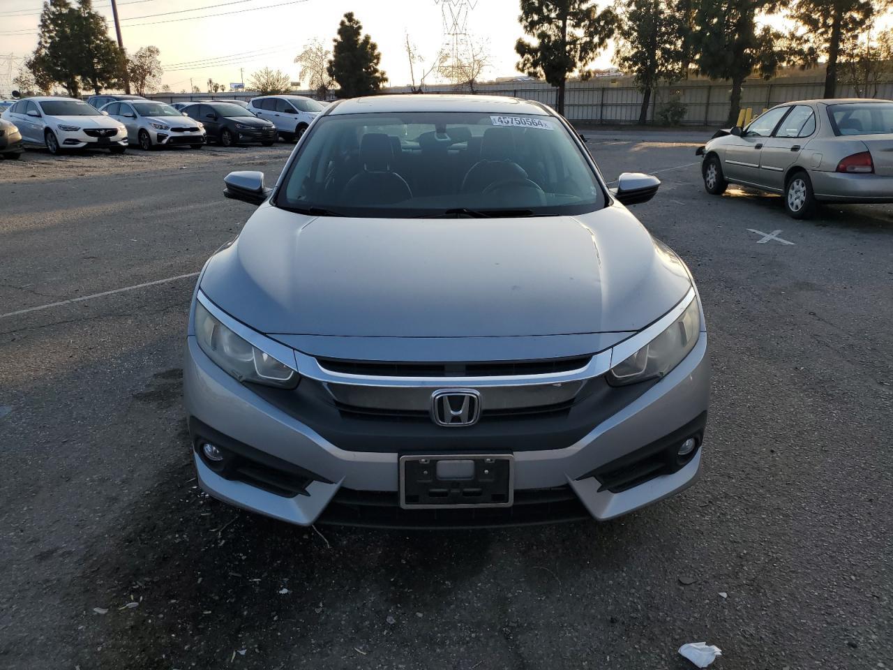 2016 HONDA CIVIC EXL - Image 5