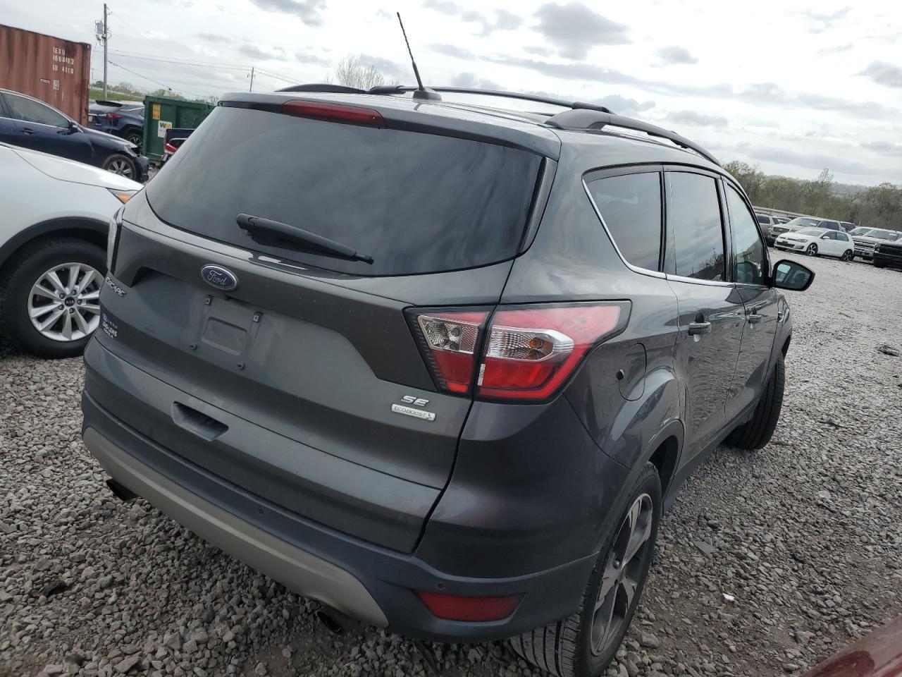 2017 FORD ESCAPE SE - Image 3