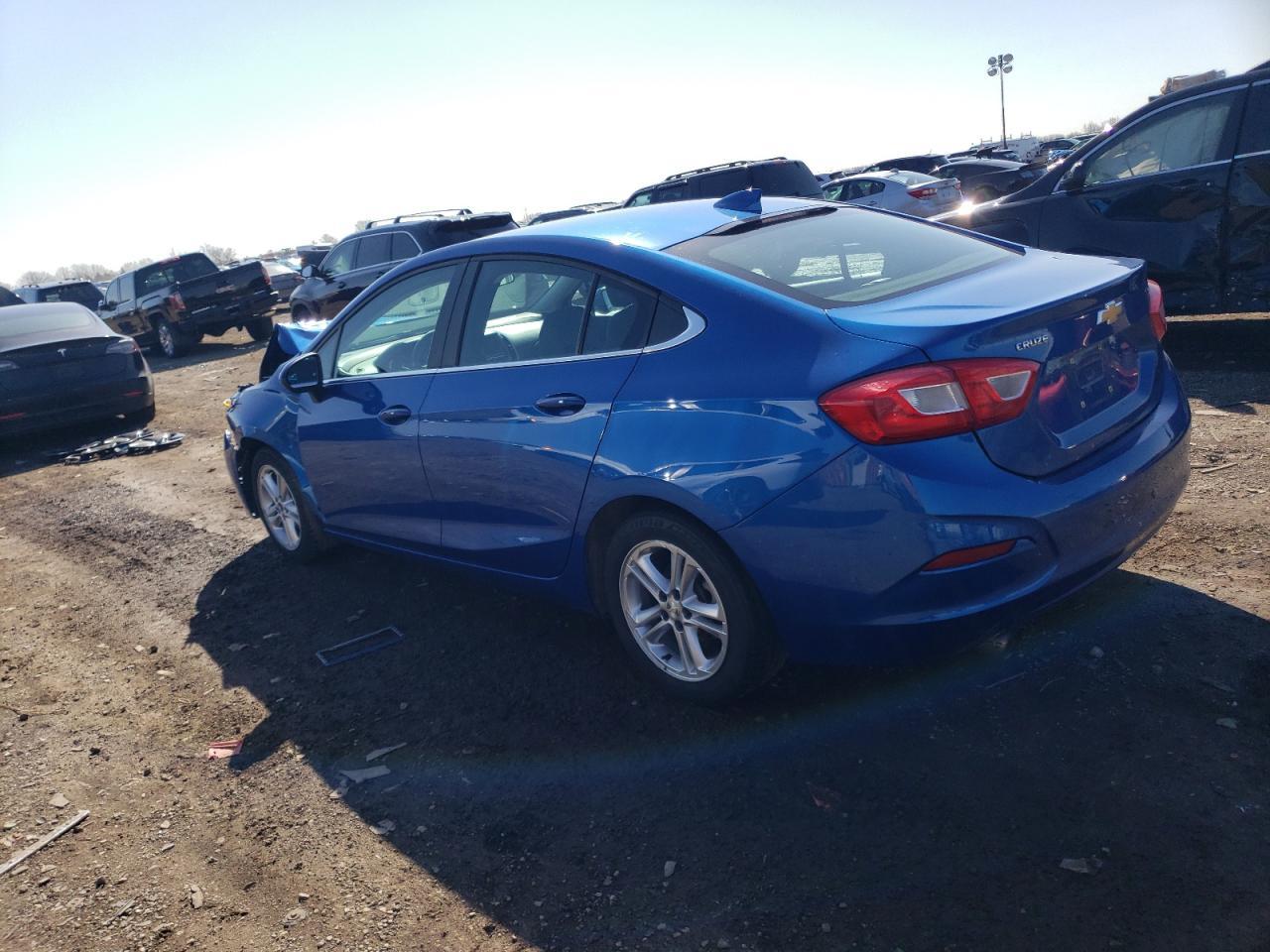 2017 CHEVROLET CRUZE LT - Image 2
