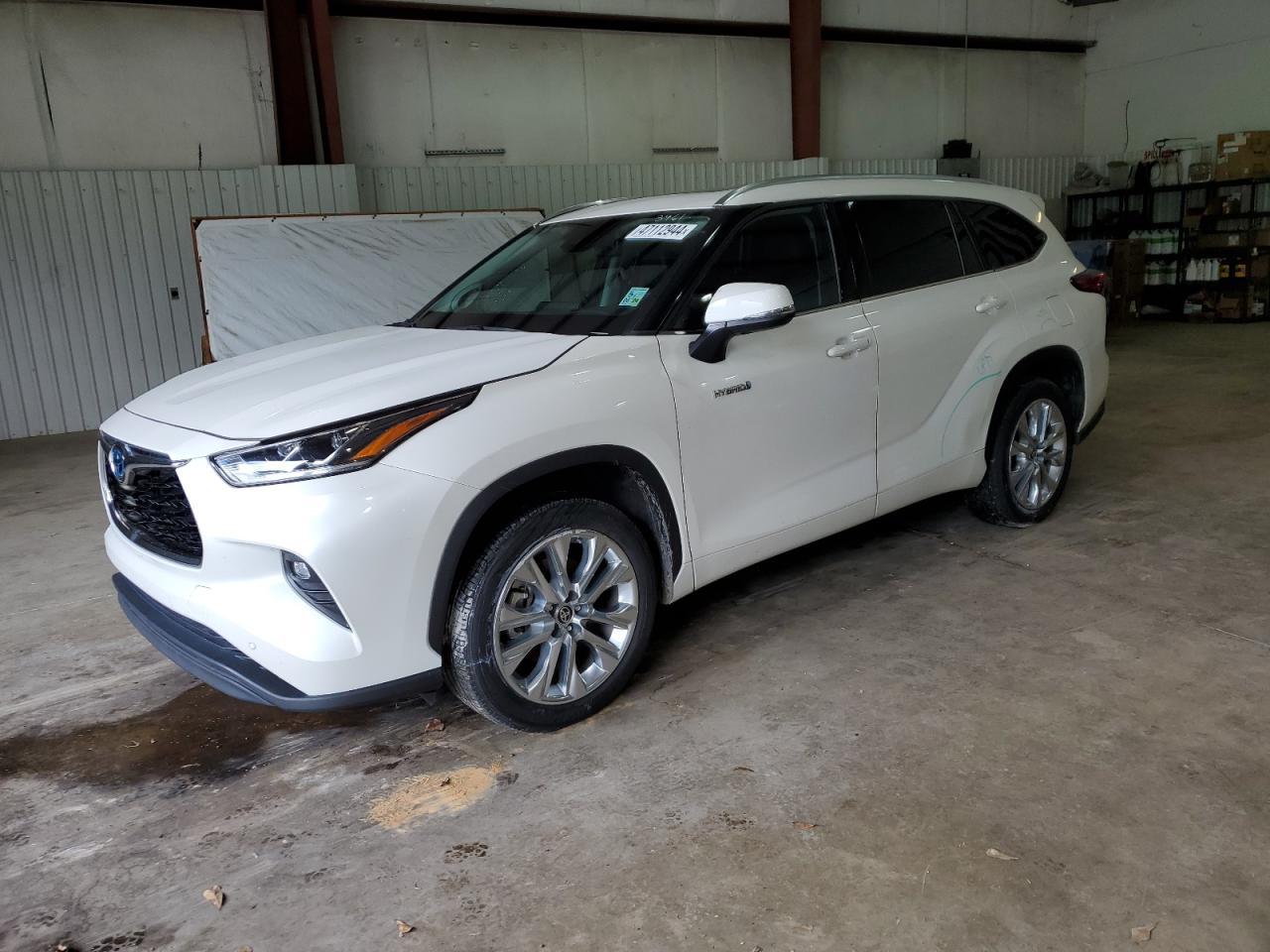 2020 TOYOTA HIGHLANDER car image