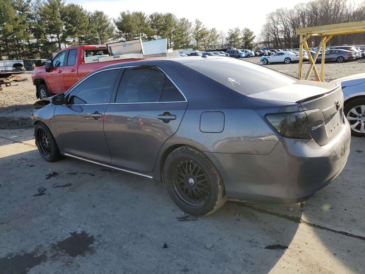 2012 TOYOTA CAMRY SE - Фото 2