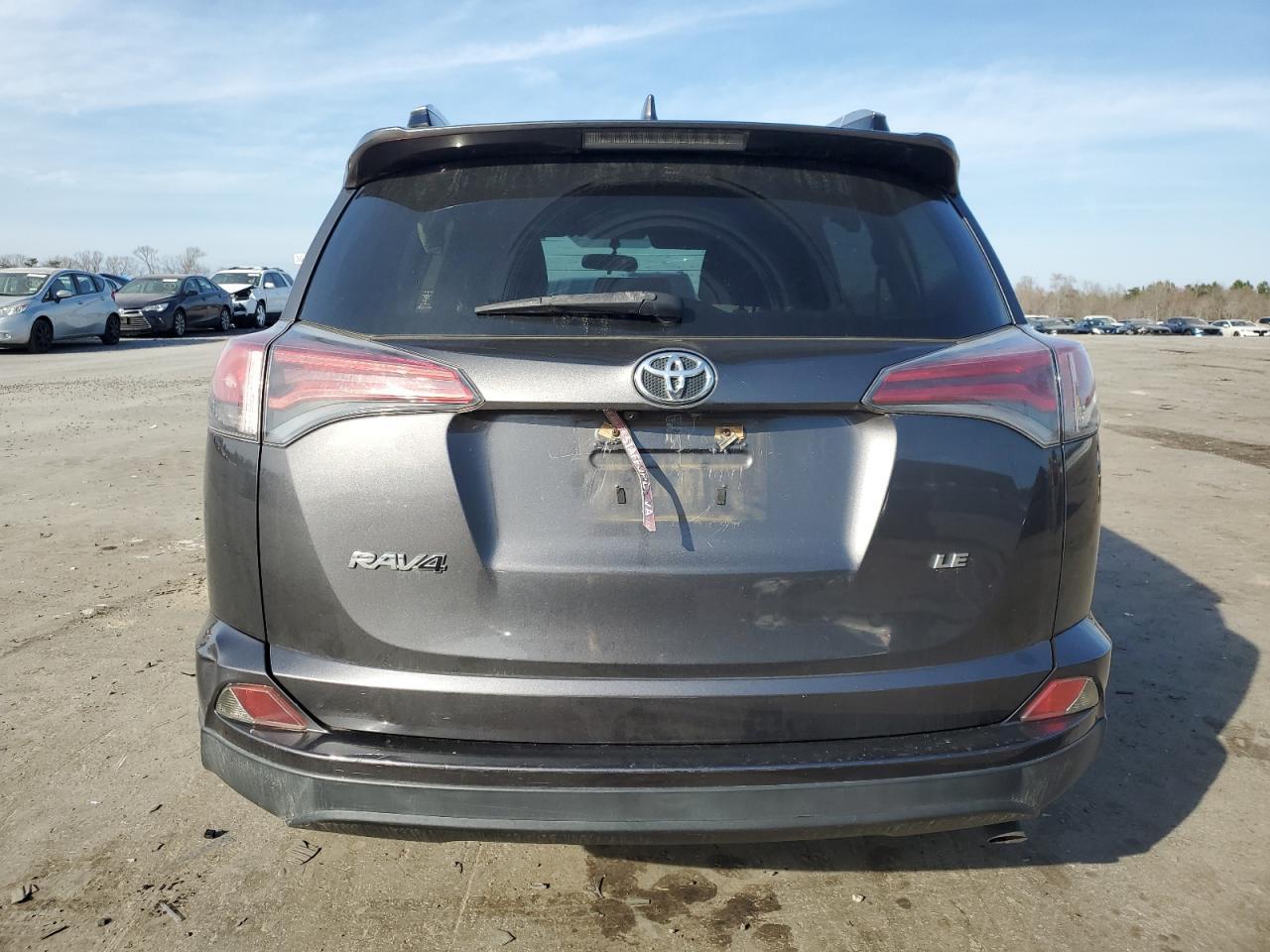 2016 TOYOTA RAV4 LE - Фото 6