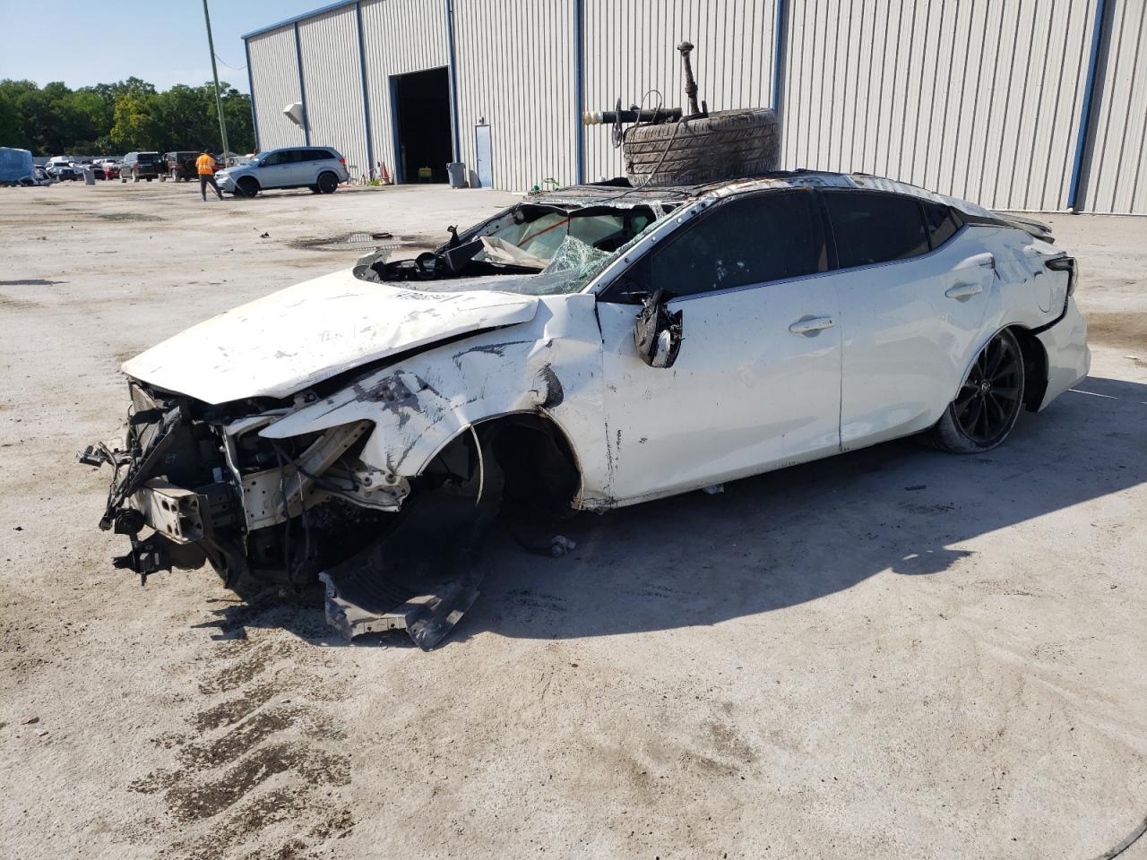 2019 NISSAN MAXIMA S