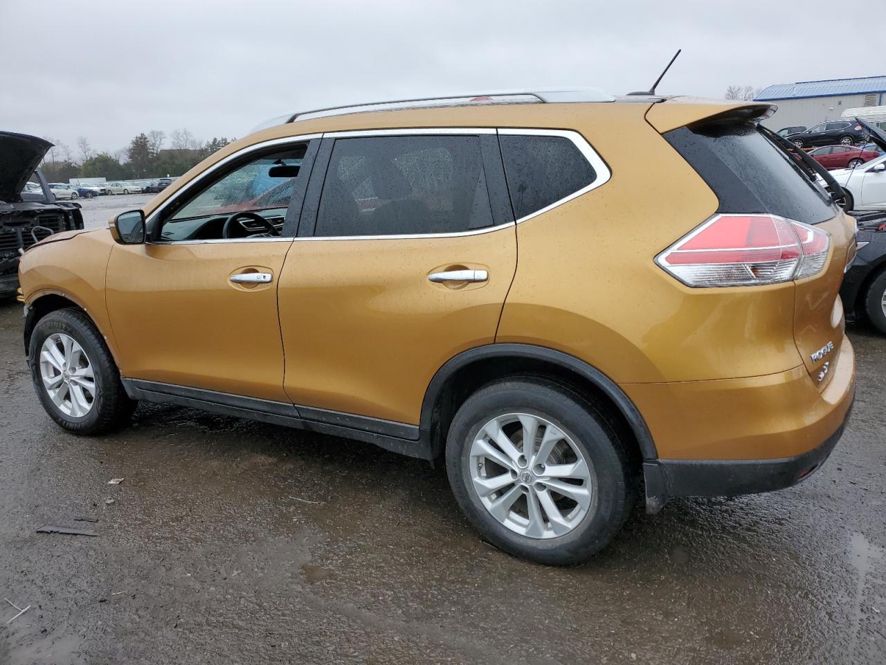 2014 NISSAN ROGUE S - Image 2