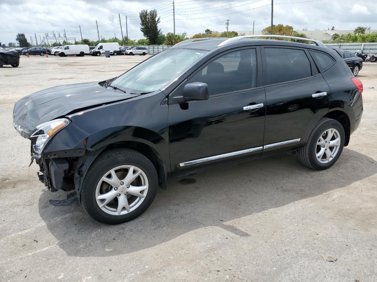 2015 NISSAN ROGUE SELE