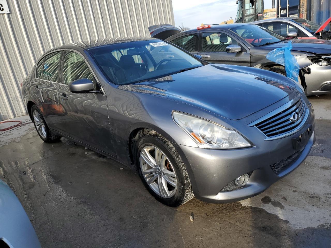 2012 INFINITI G37 - Image 4