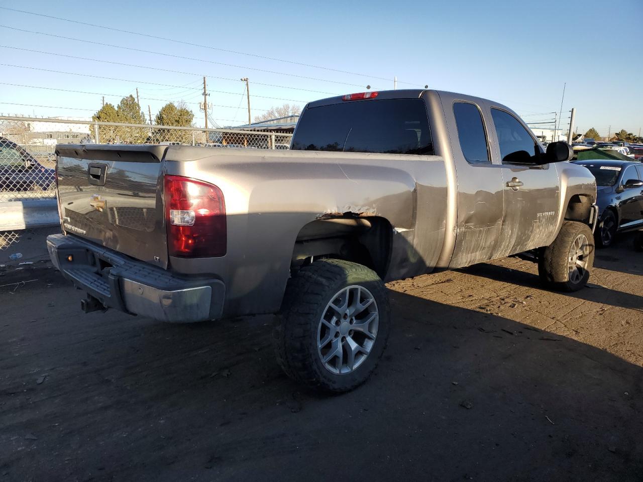 2012 CHEVROLET SILVERADO - Image 3
