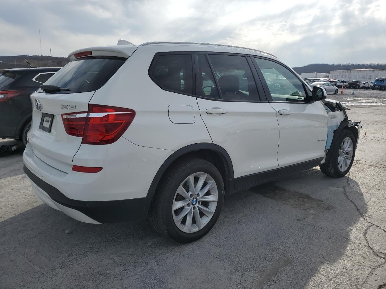 2016 BMW X3 XDRIVE2 - Фото 3