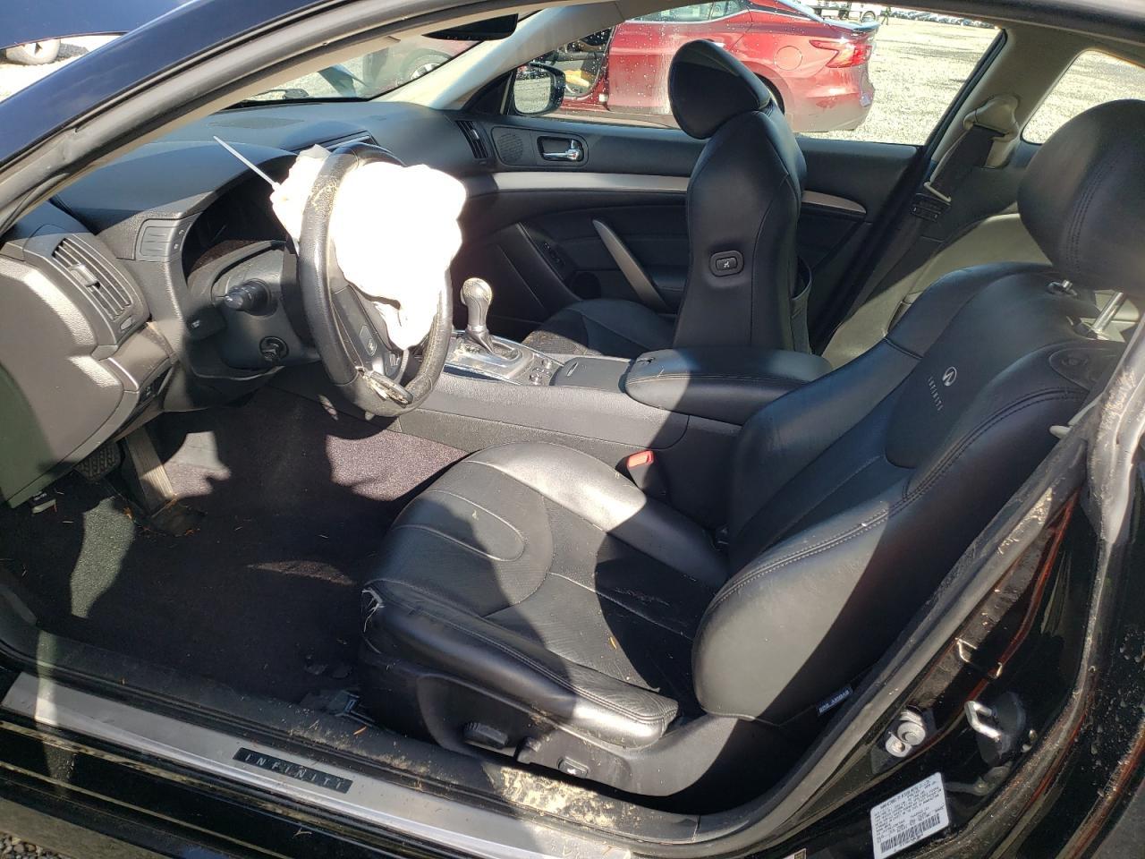 2012 INFINITI G37 - Image 7