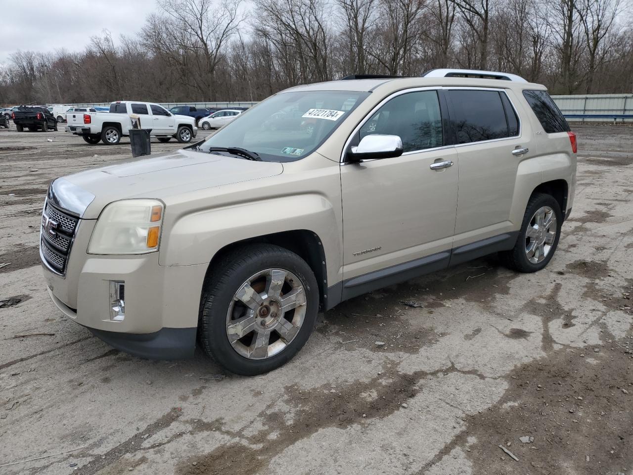 2010 GMC TERRAIN SL car image