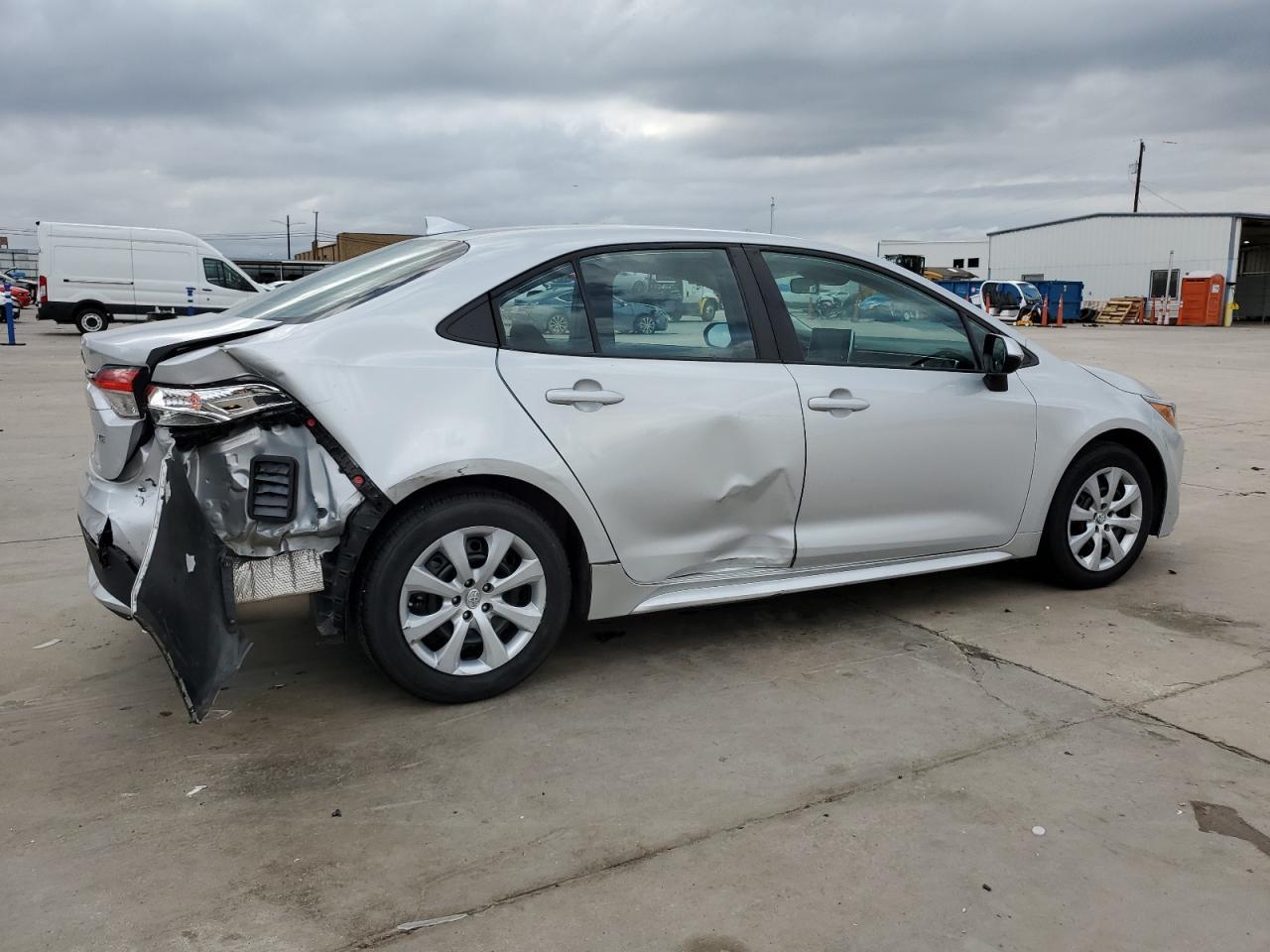 2021 TOYOTA COROLLA LE - Фото 3