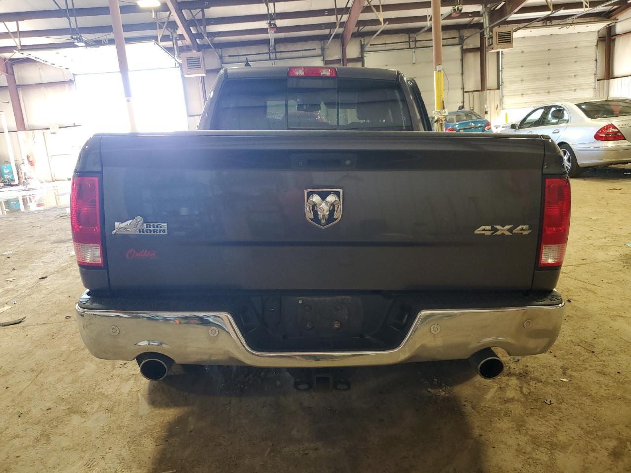 2015 RAM 1500 SLT - Image 6