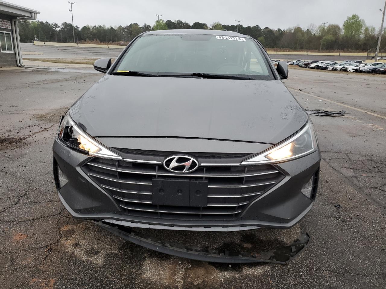 2019 HYUNDAI ELANTRA SE - Фото 5