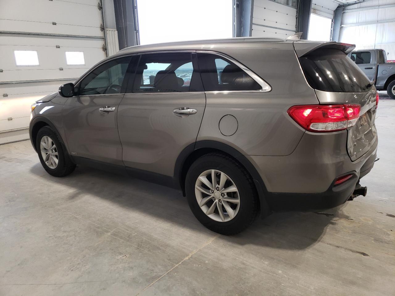 2016 KIA SORENTO LX - Image 2