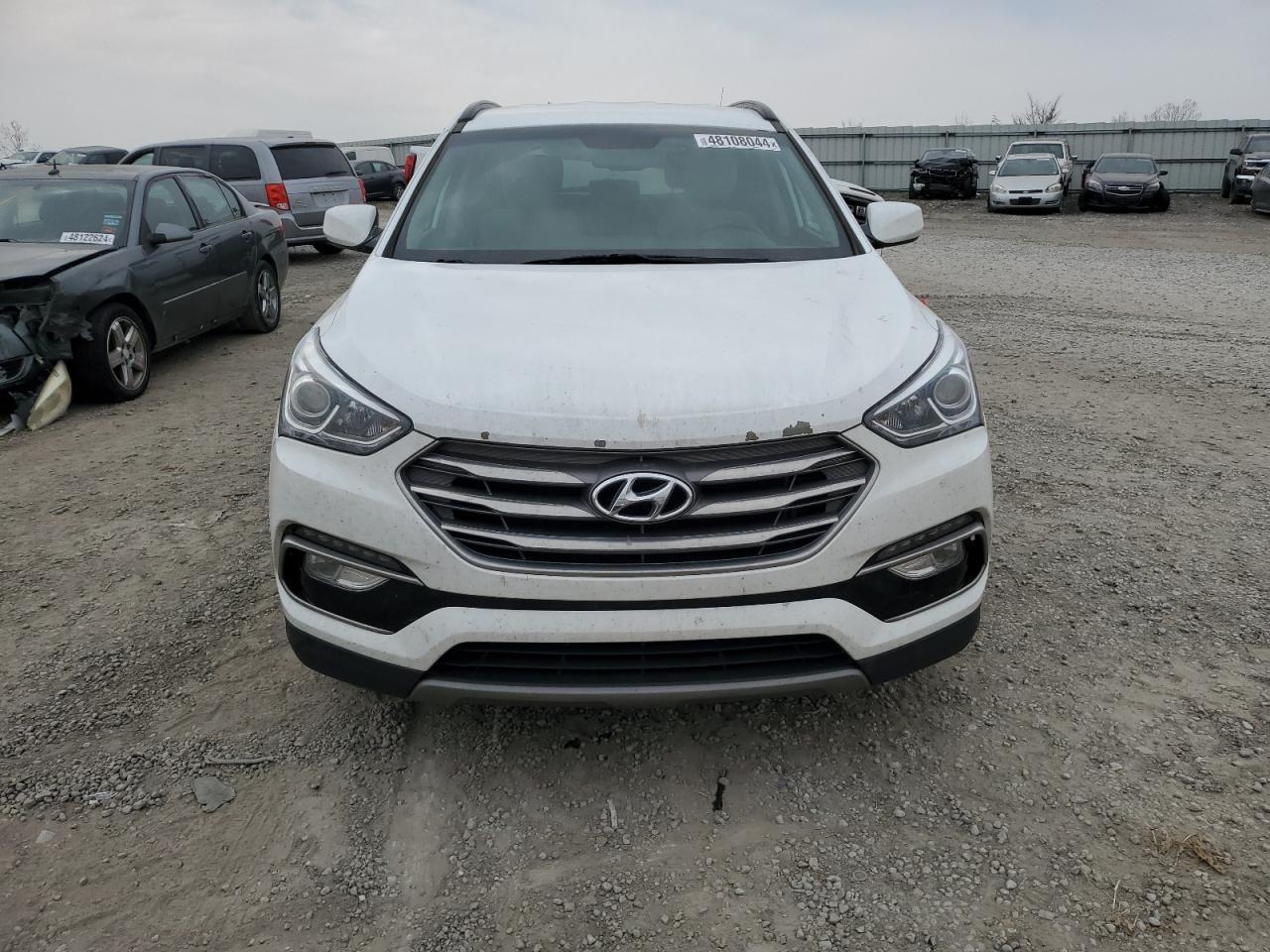 2017 HYUNDAI SANTA FE S - Image 5