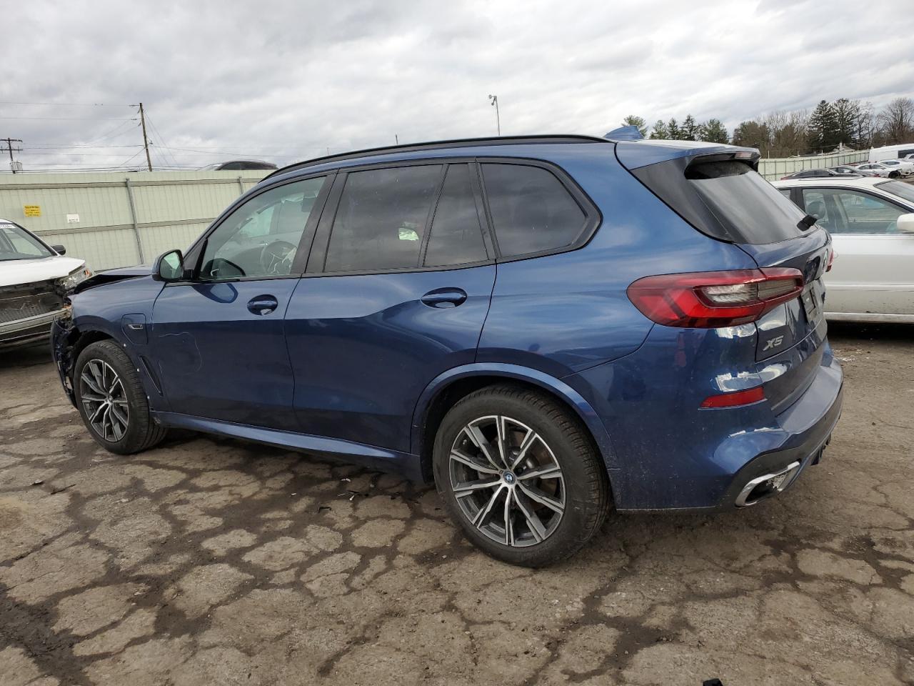 2022 BMW X5 XDRIVE4 - Image 2