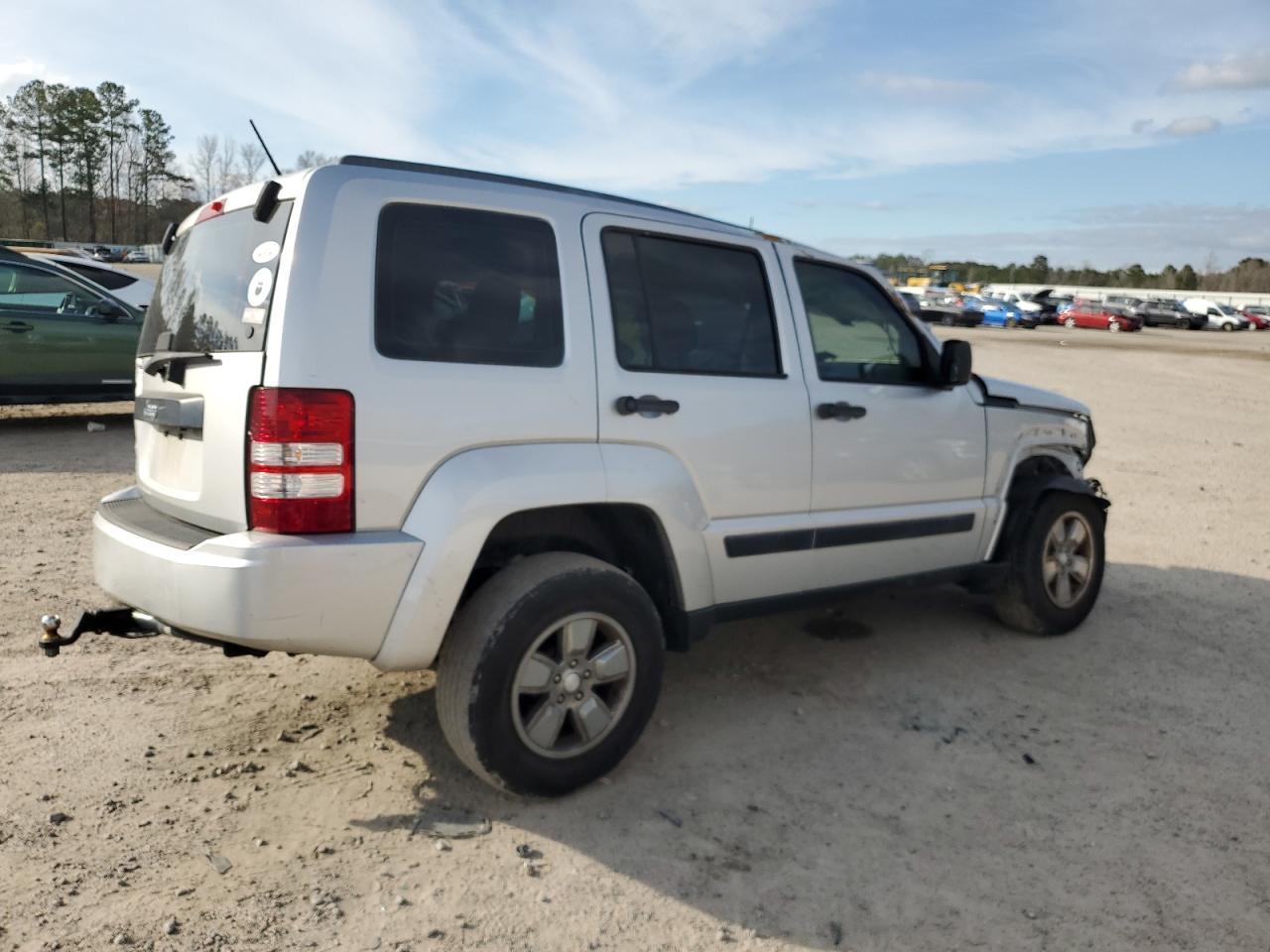 2012 JEEP LIBERTY SP - Image 3