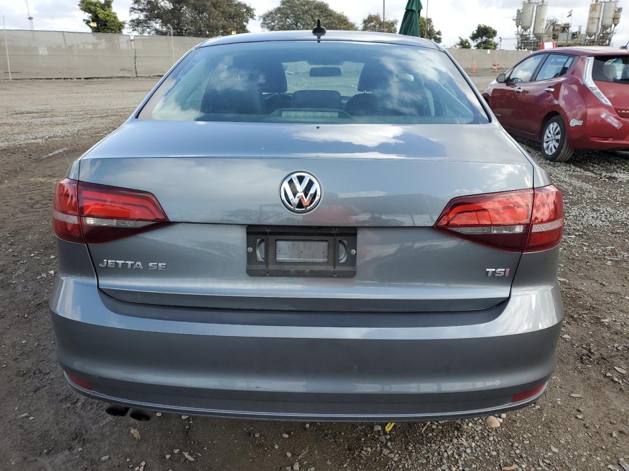 2017 VOLKSWAGEN JETTA SE - Image 6