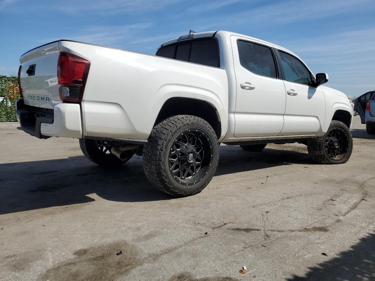 2018 TOYOTA TACOMA DOU - Image 3