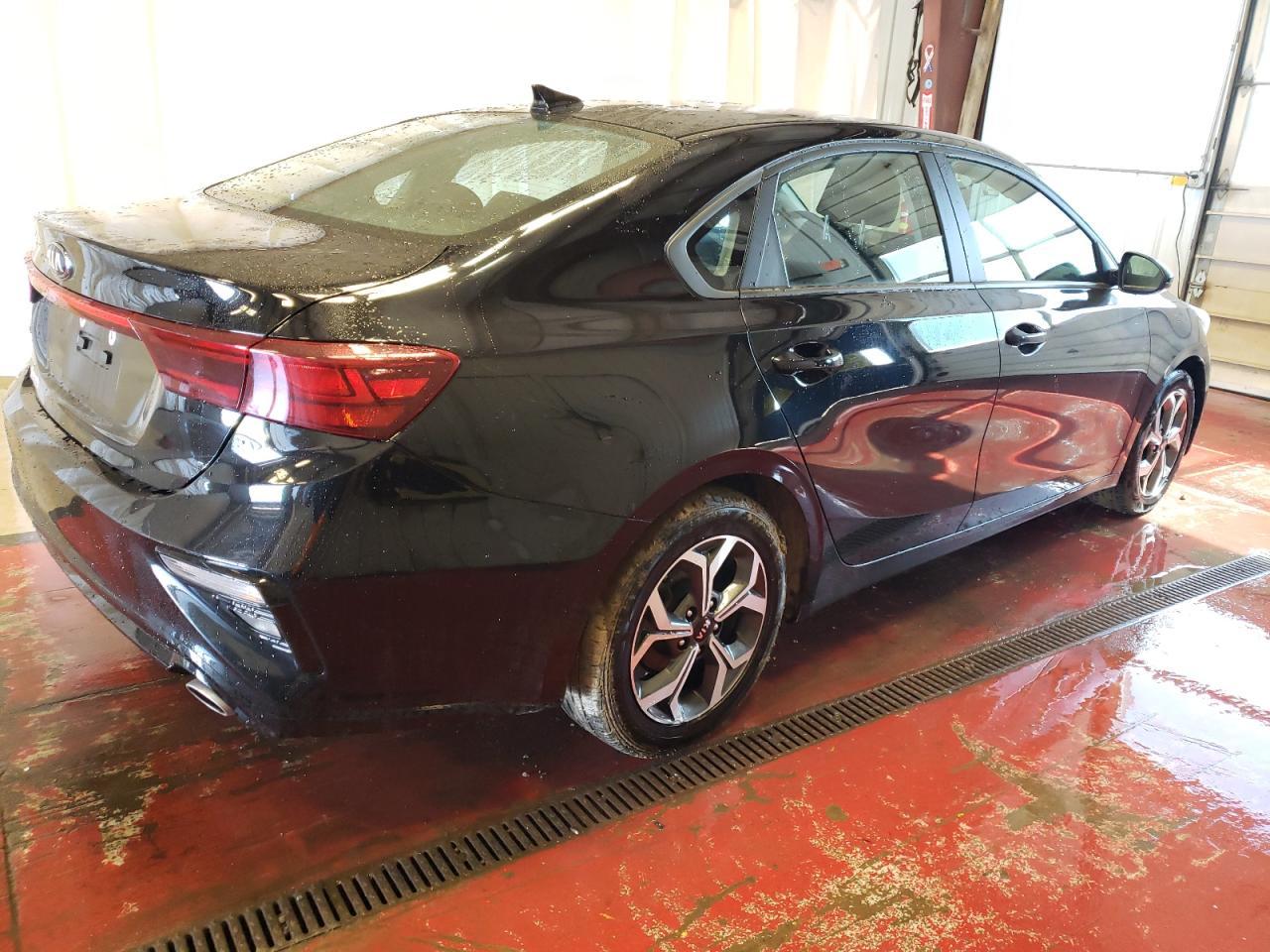 2021 KIA FORTE FE - Image 3