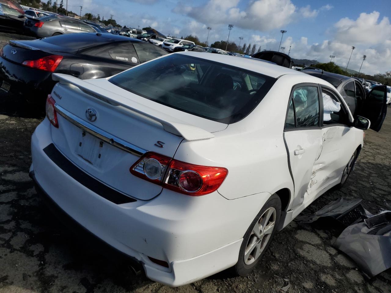 2013 TOYOTA COROLLA BA - Image 3