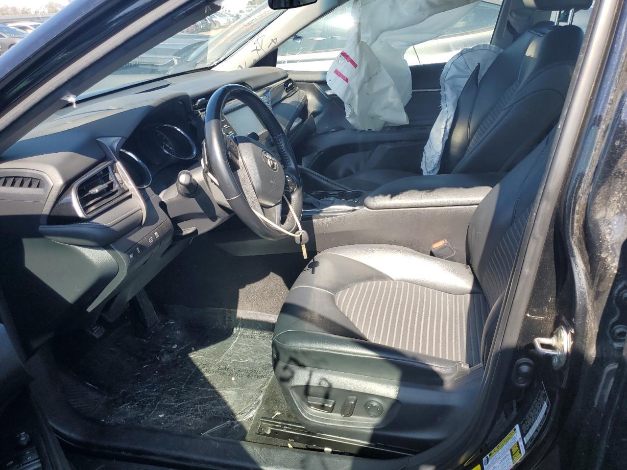 2020 TOYOTA CAMRY SE - Image 7