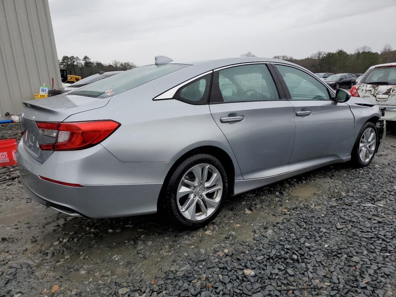 2018 HONDA ACCORD LX - Фото 3
