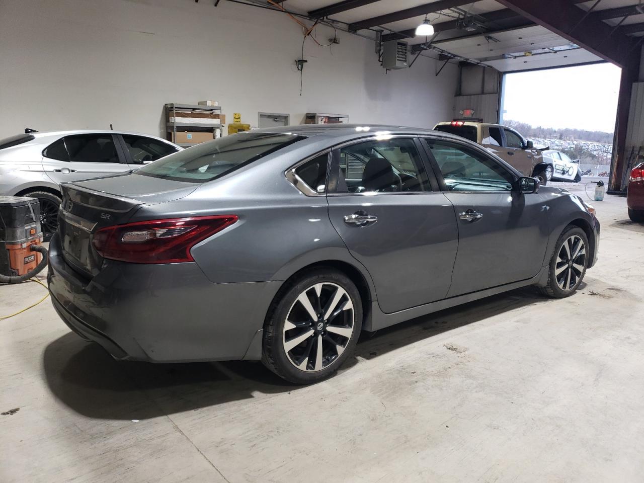 2018 NISSAN ALTIMA 2.5 - Фото 3