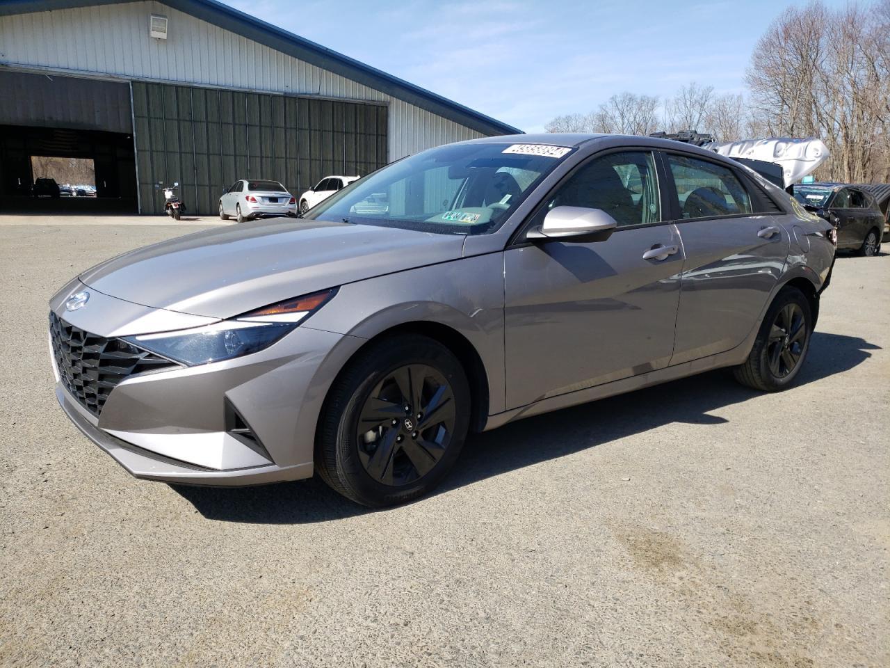2023 HYUNDAI ELANTRA SE