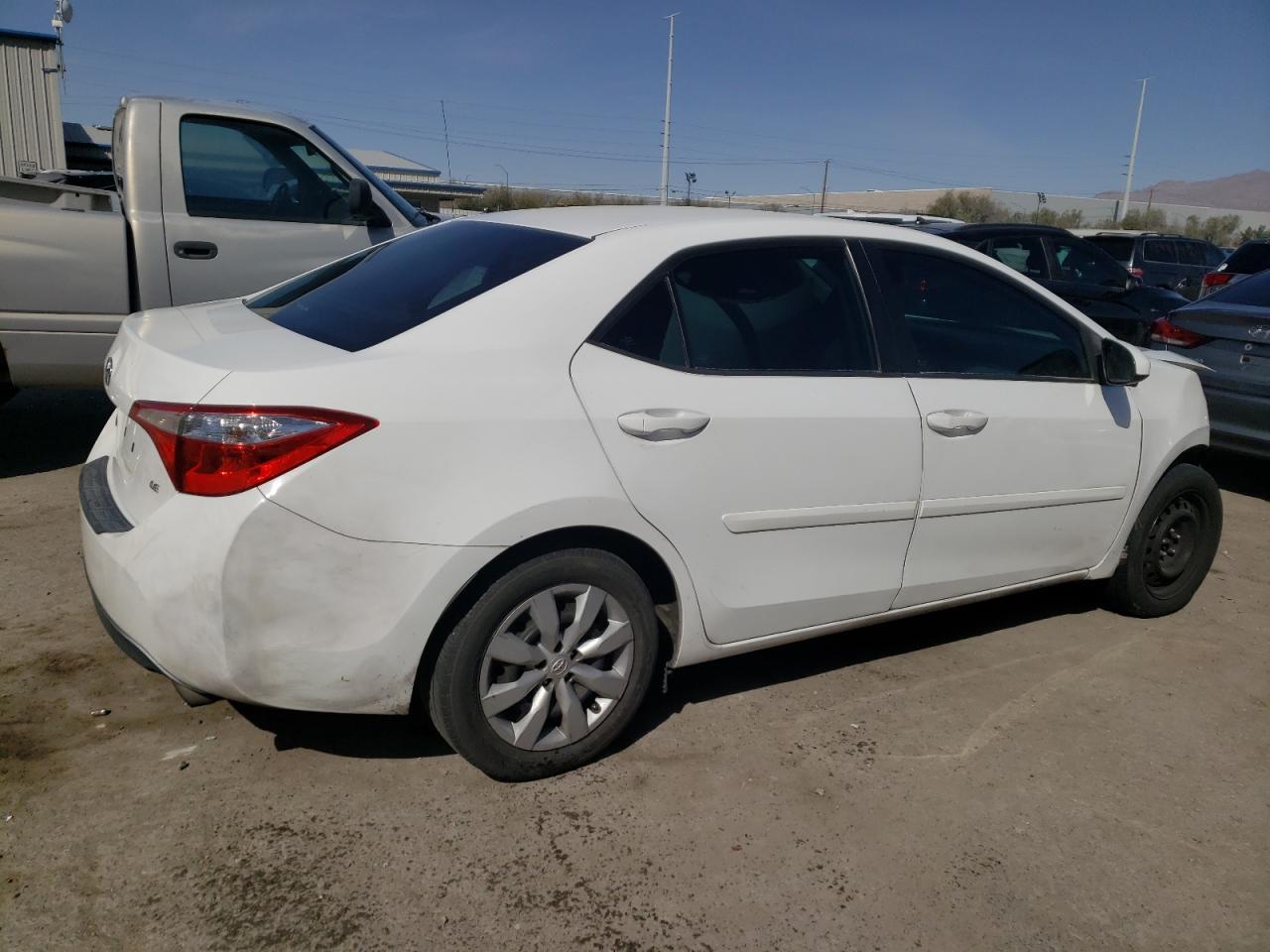 2015 TOYOTA COROLLA L - Image 3