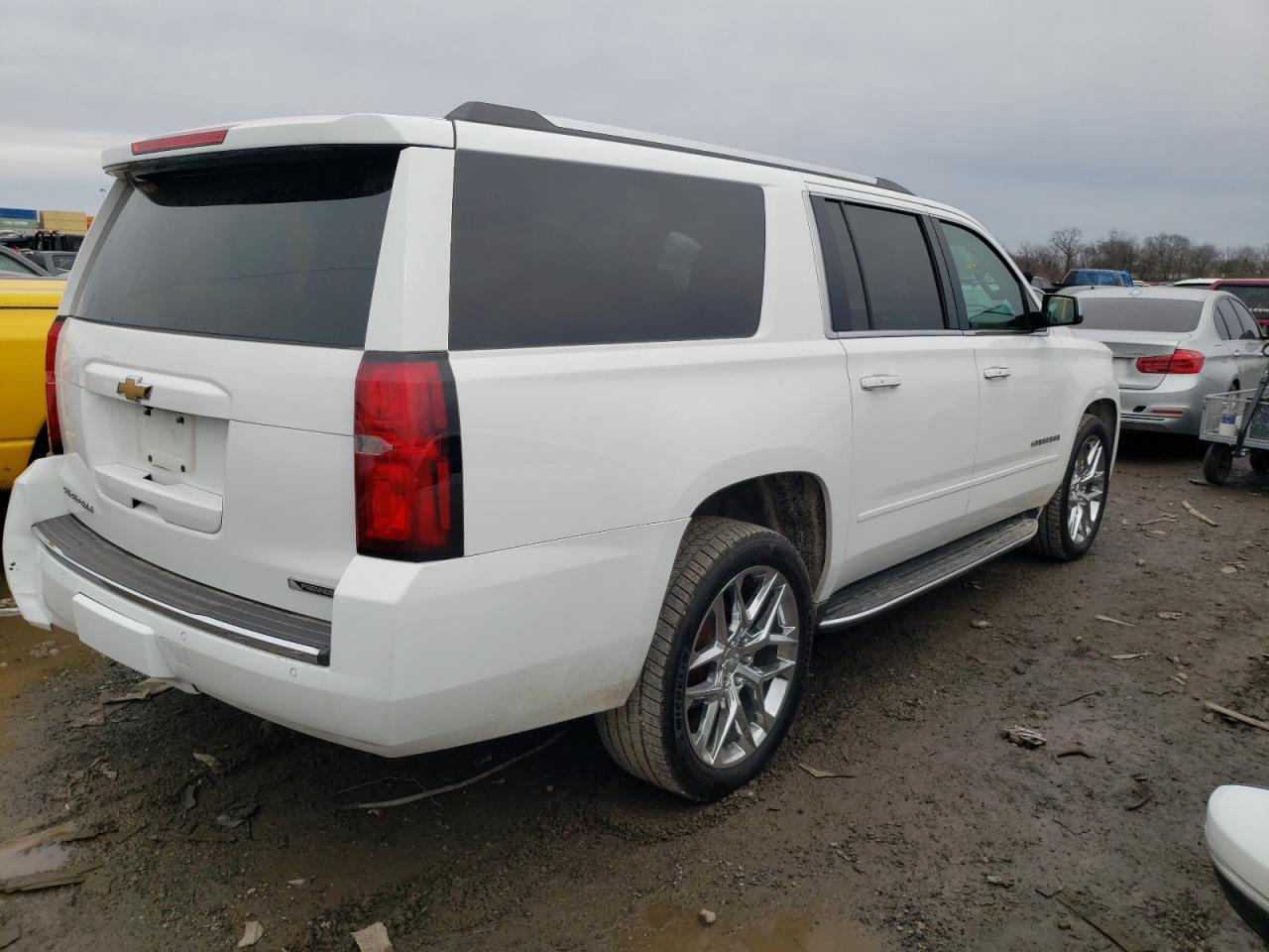 2017 CHEVROLET SUBURBAN K - Фото 3