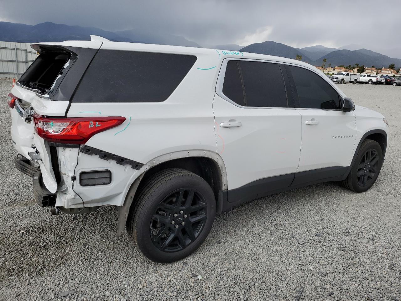 2020 CHEVROLET TRAVERSE L - Image 3
