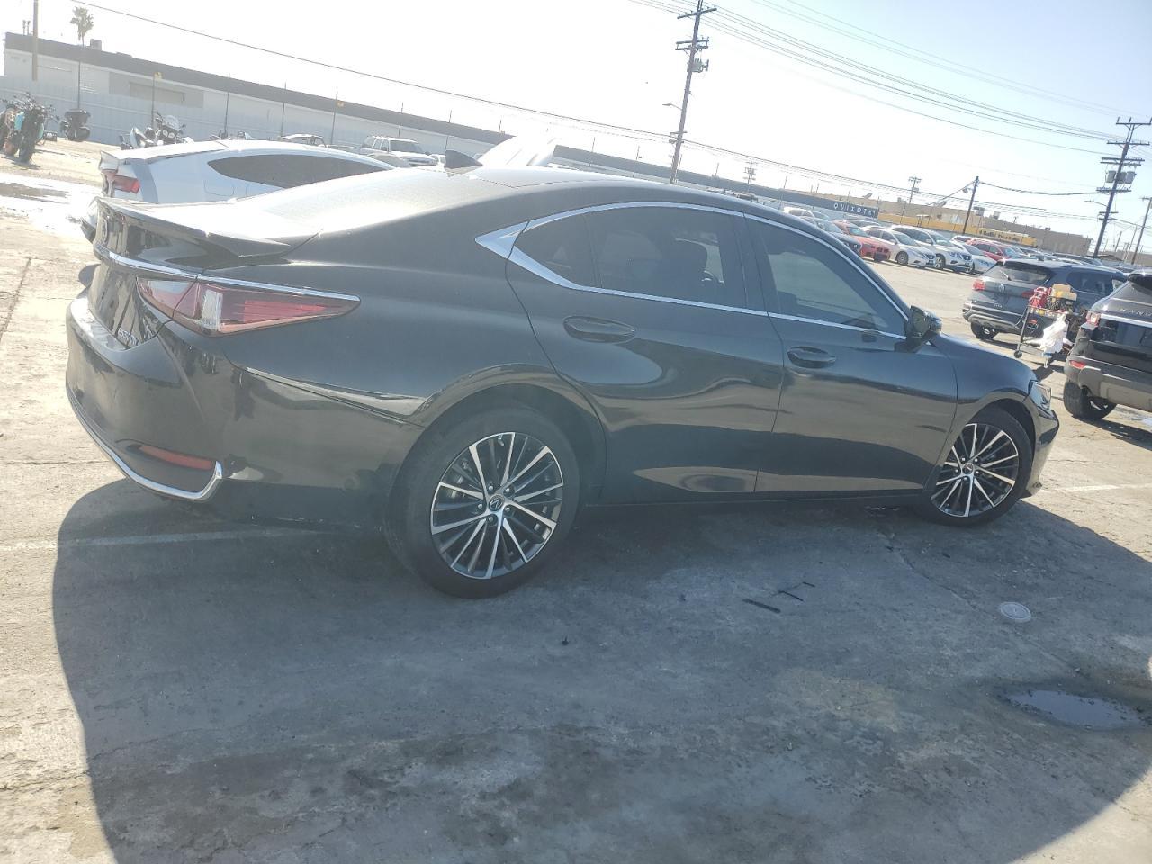 2022 LEXUS ES 300H BA - Фото 3