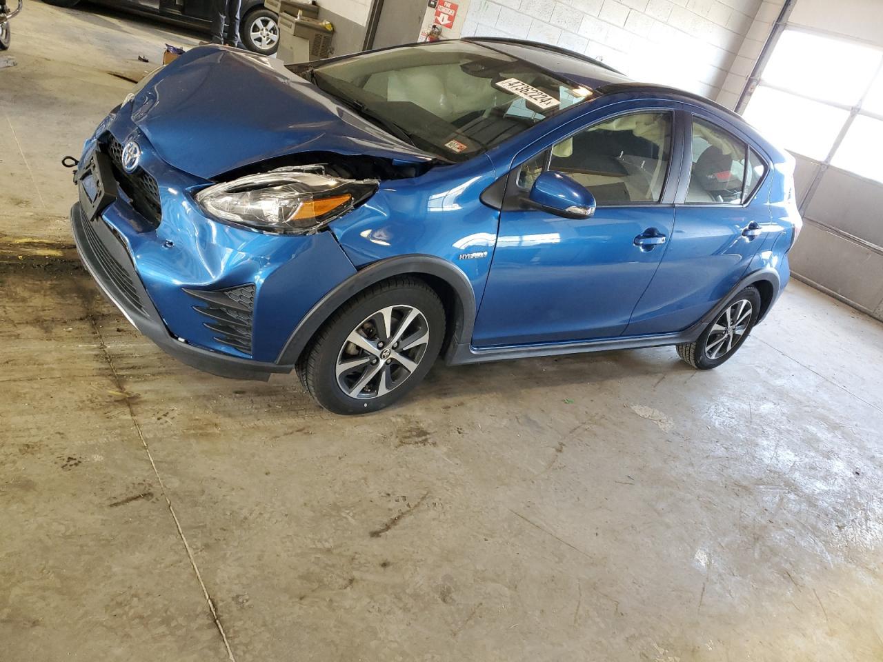 2019 TOYOTA PRIUS C car image