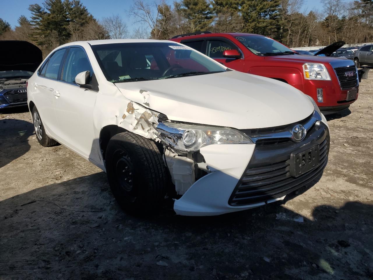 2015 TOYOTA CAMRY LE - Фото 4