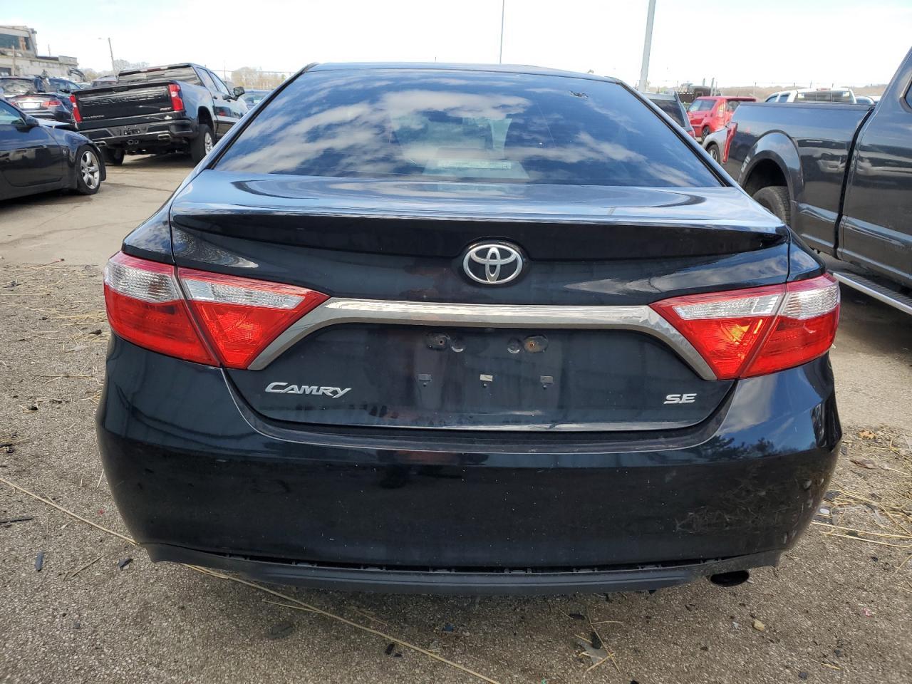 2017 TOYOTA CAMRY LE - Image 6