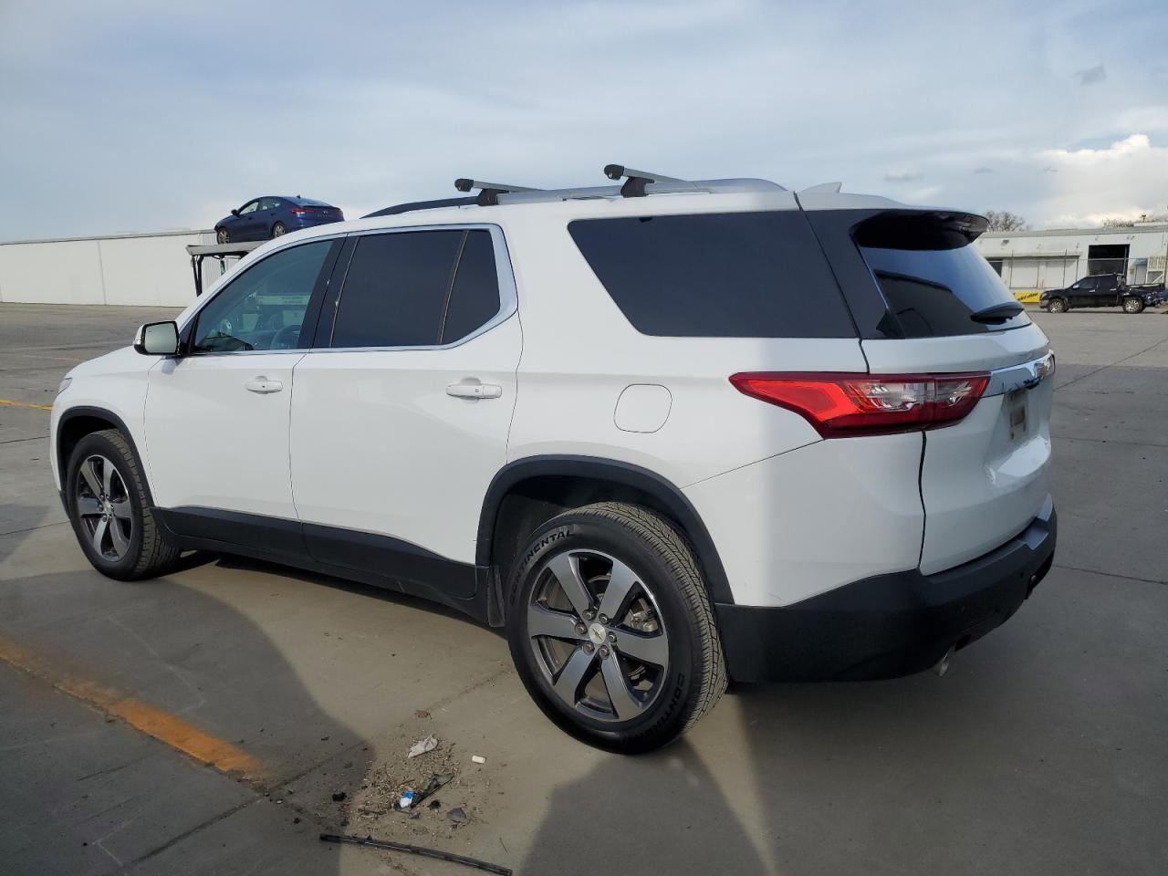 2018 CHEVROLET TRAVERSE L - Фото 2