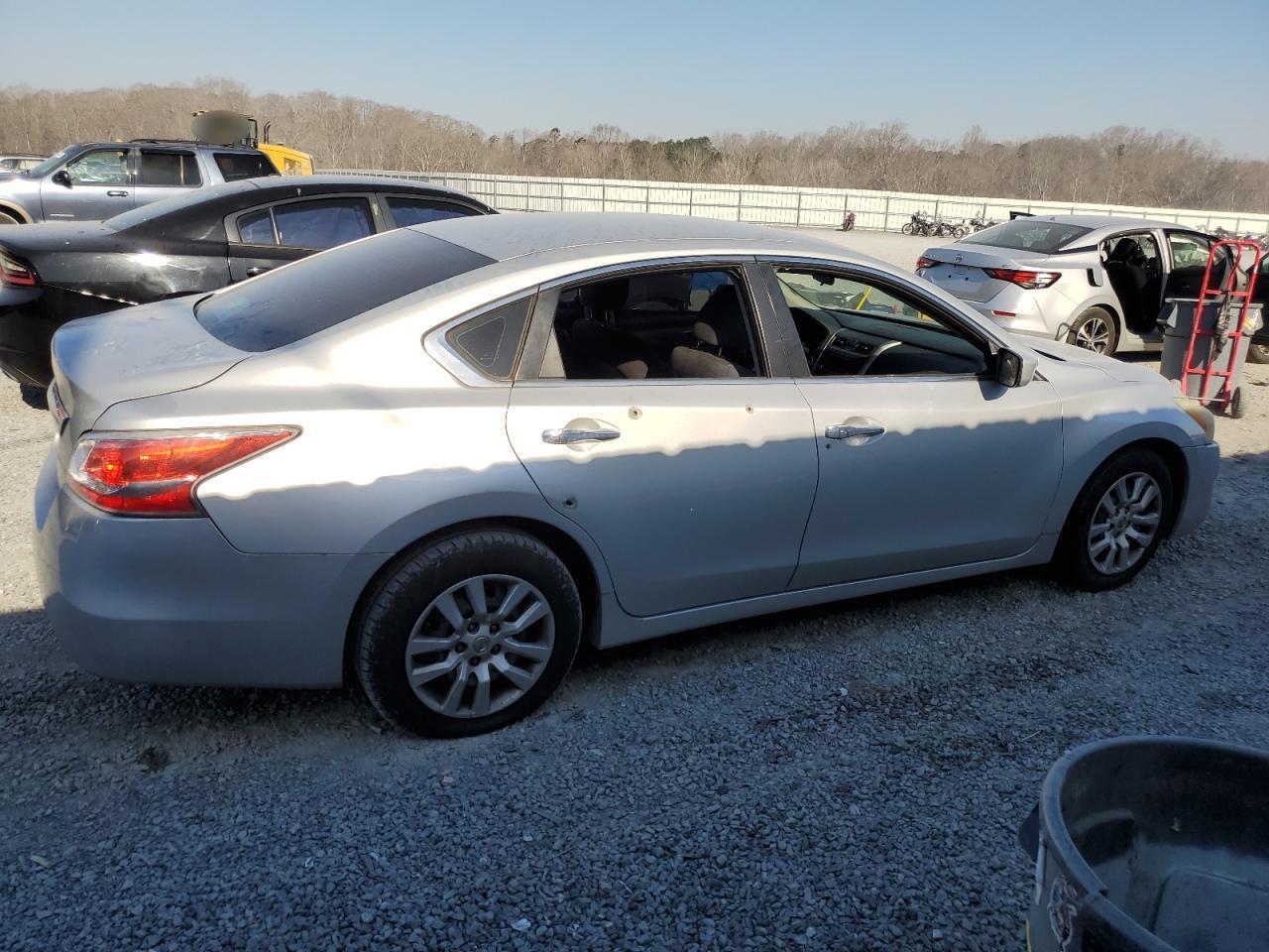 2015 NISSAN ALTIMA 2.5 - Фото 3