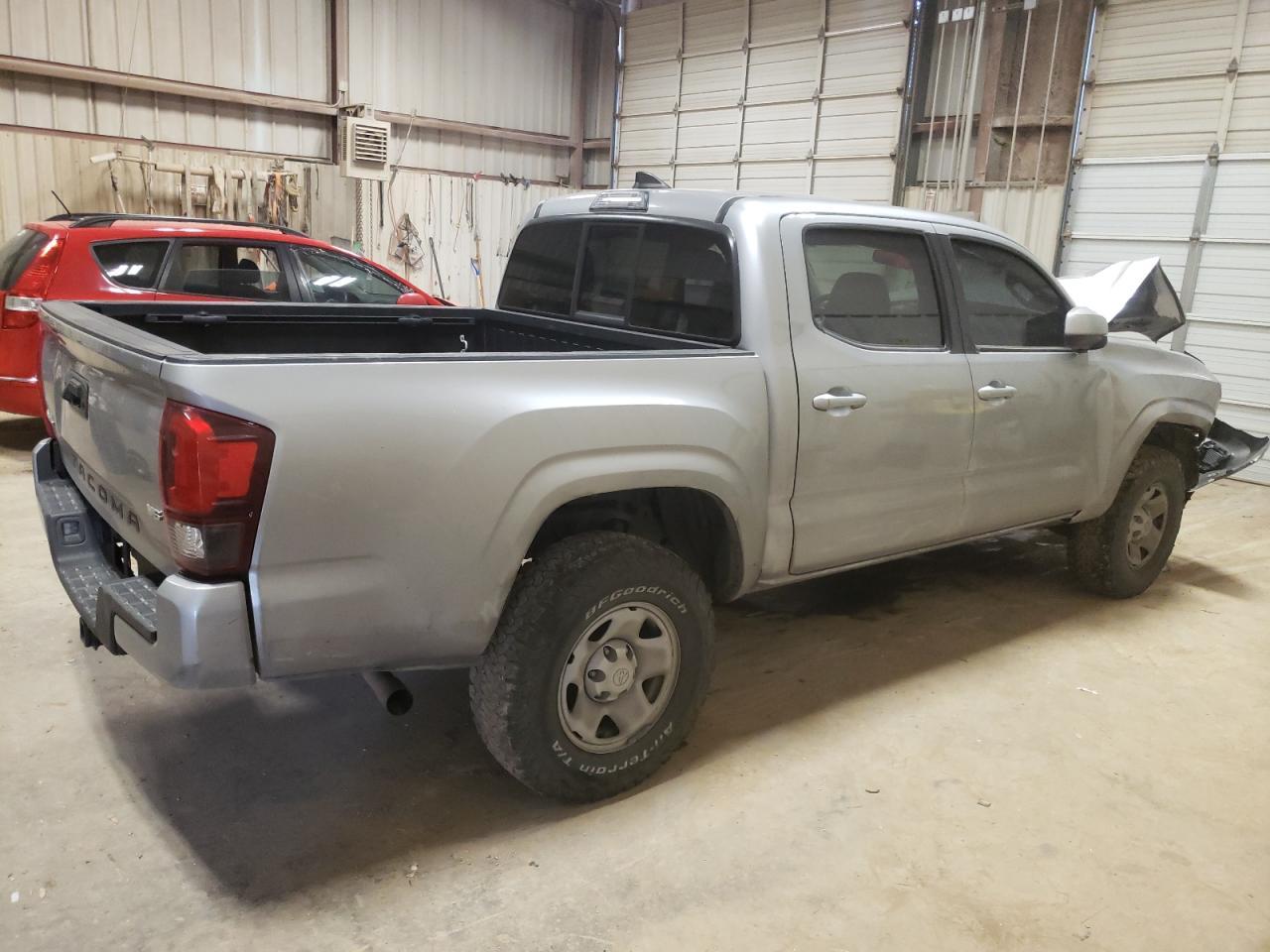 2019 TOYOTA TACOMA DOU - Фото 3