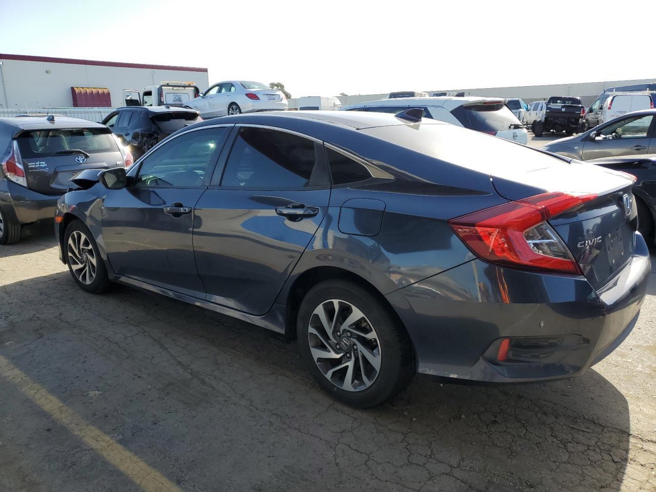 2018 HONDA CIVIC EX - Фото 2