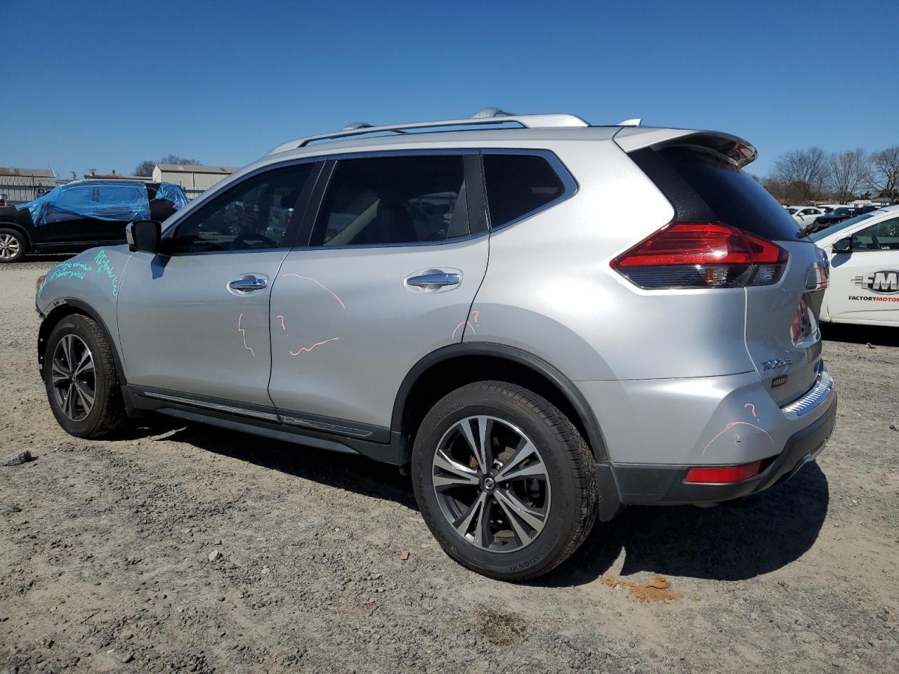 2017 NISSAN ROGUE S - Фото 2
