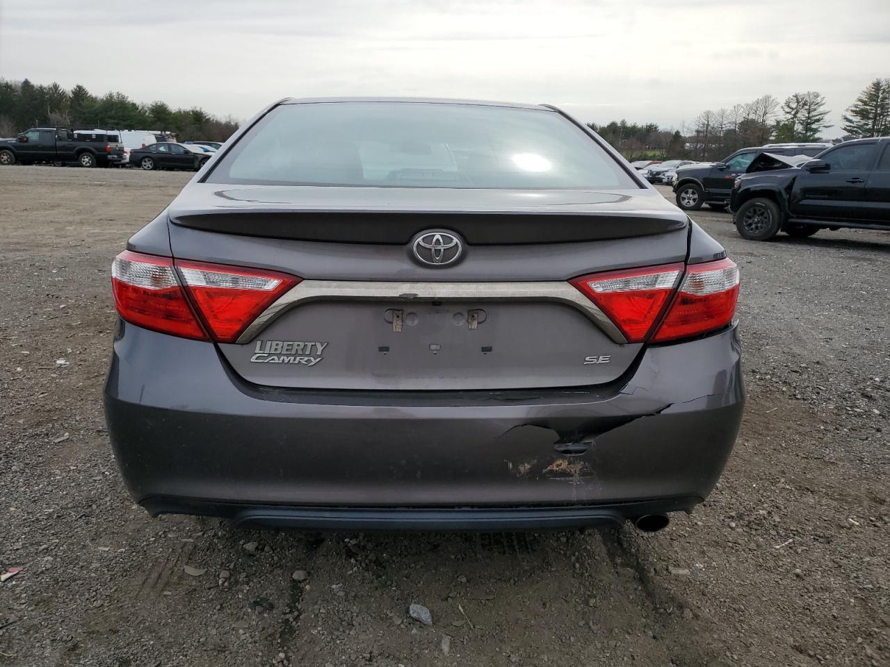 2015 TOYOTA CAMRY LE - Image 6