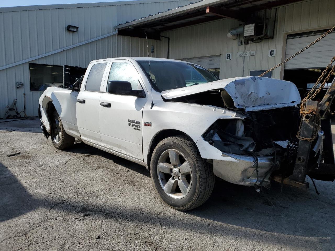 2019 RAM 1500 CLASS - Фото 4