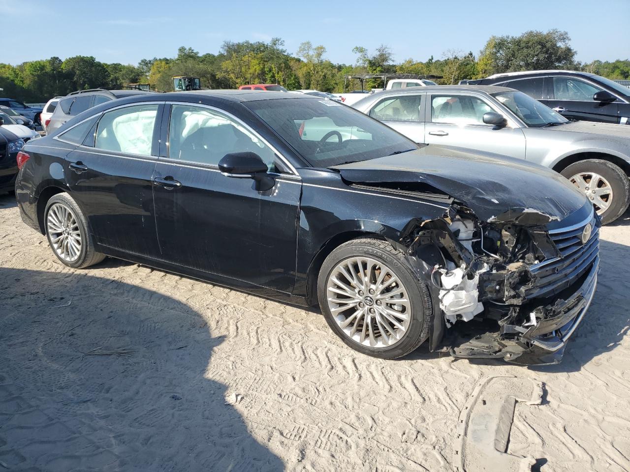 2019 TOYOTA AVALON XLE - Image 4