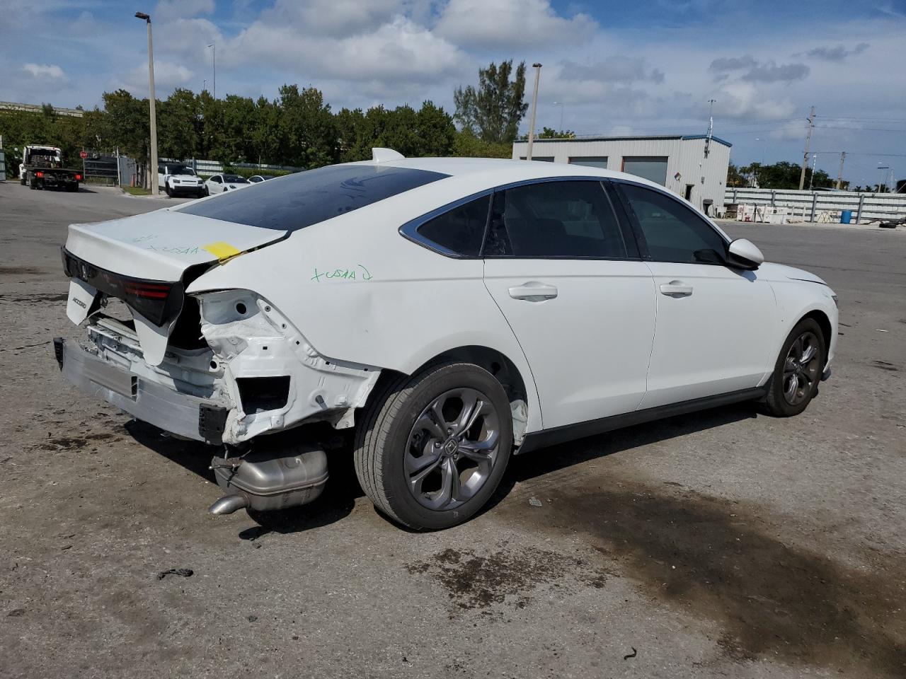 2024 HONDA ACCORD EX - Фото 3