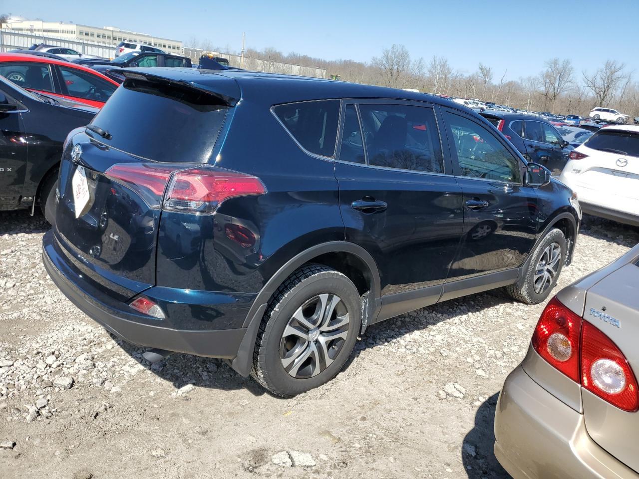 2017 TOYOTA RAV4 LE - Image 3