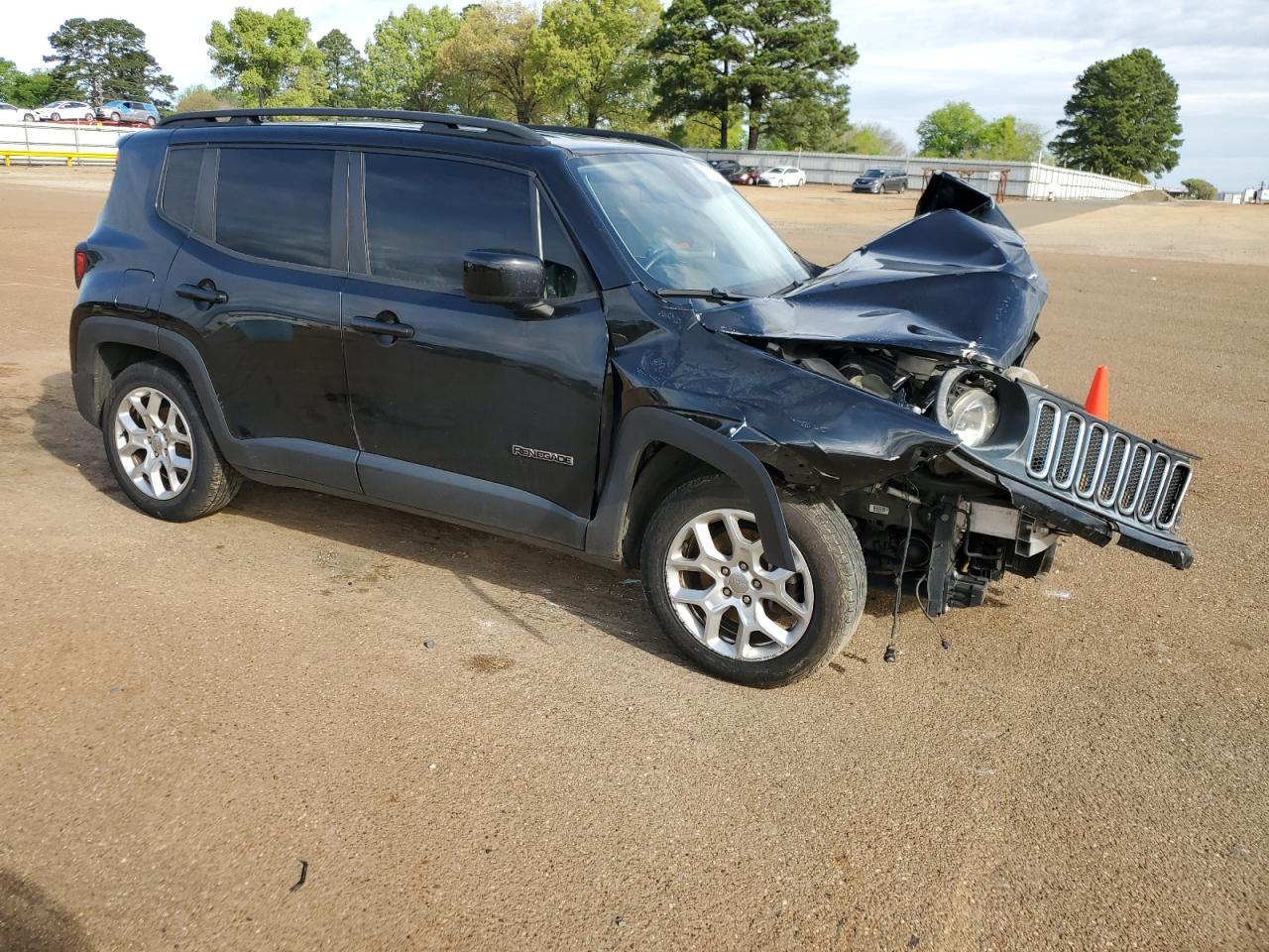 2016 JEEP RENEGADE L - Image 4
