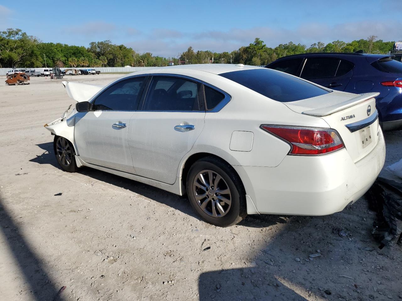 2015 NISSAN ALTIMA 2.5 - Фото 2