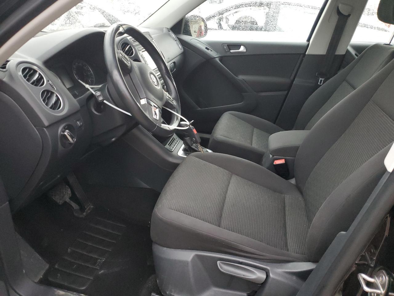 2015 VOLKSWAGEN TIGUAN S - Фото 7