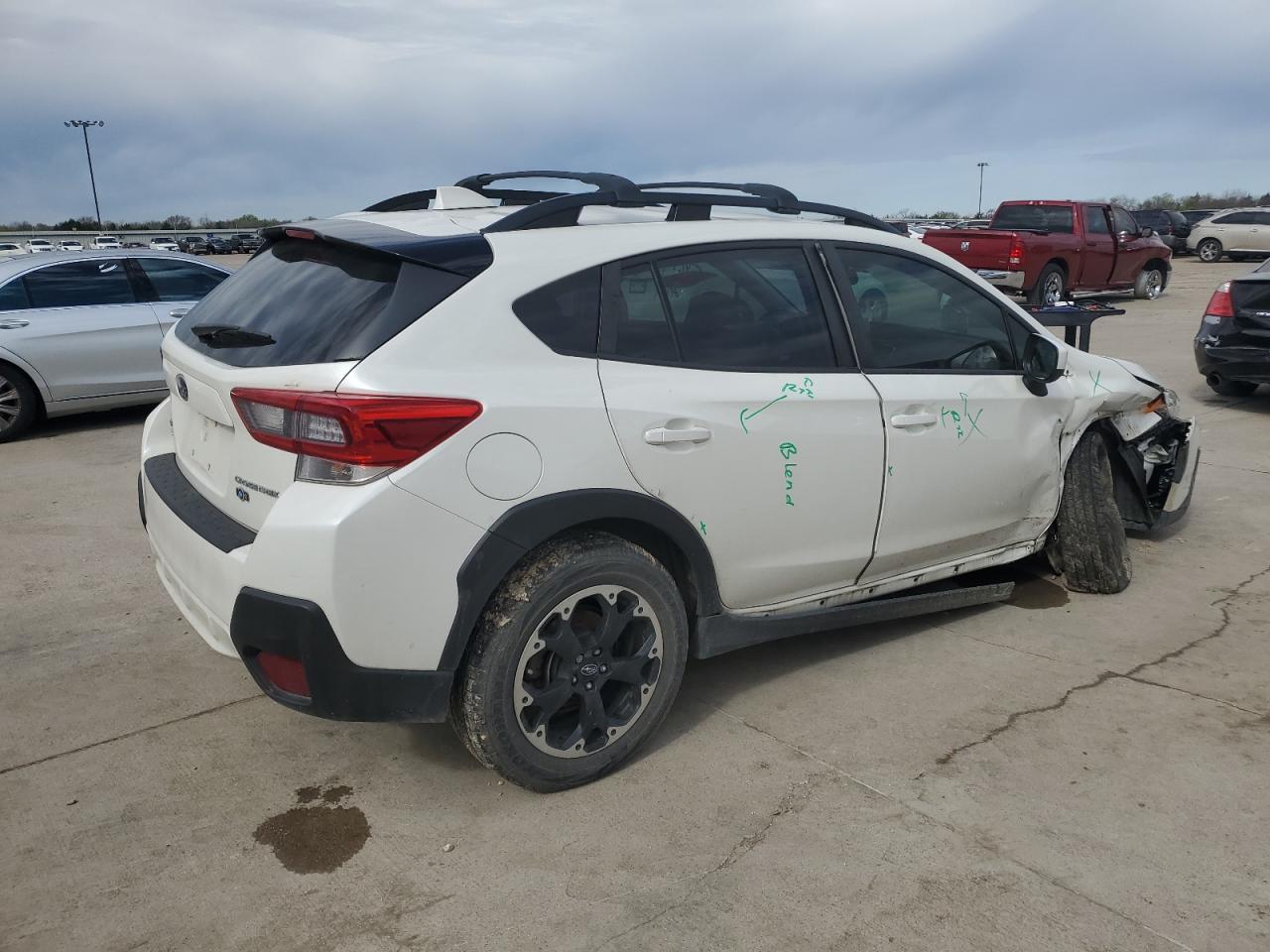 2021 SUBARU CROSSTREK - Фото 3